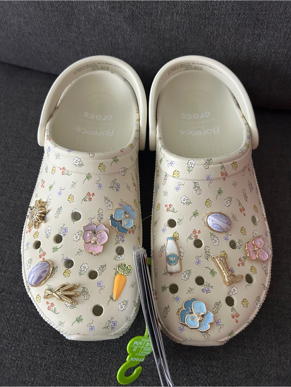 Crocs x Florence by Mills Crocband™ Runner with Floral Charms - Picture 7 of 16